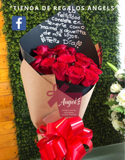 RAMO DE ROSAS ROJAS